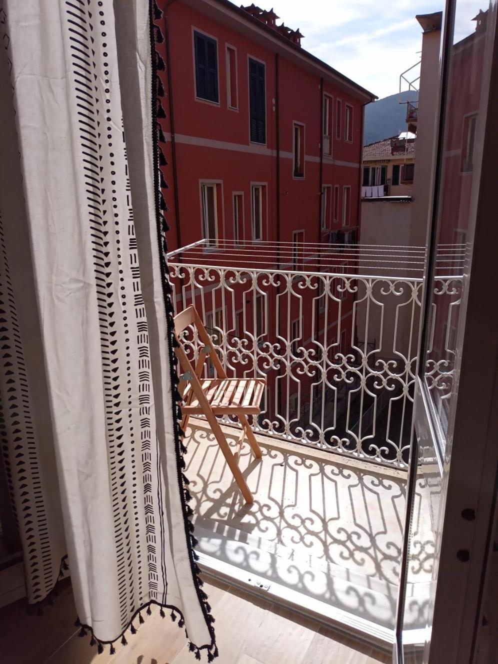 Cujo Apartment Специя Экстерьер фото